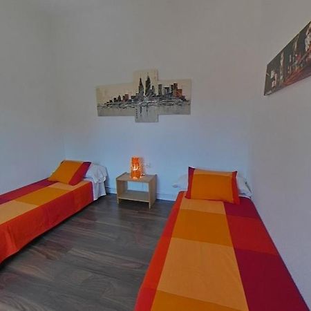 Near Clot & Sagrada Familia Apartment Barcelona Exterior photo