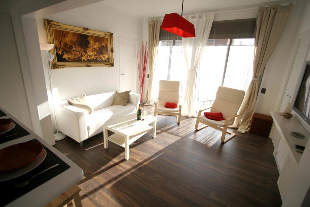 Near Clot & Sagrada Familia Apartment Barcelona Exterior photo